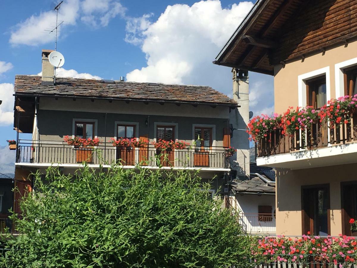 Coeur De Montagne Apartamento Gignod Exterior foto
